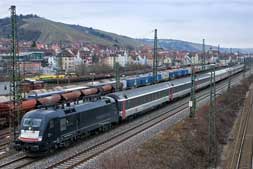 ES 64 U2-067 in Untertürkheim
